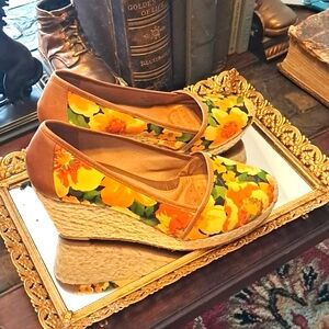 Nurture Wedges size 9